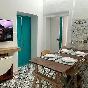 https://rosa-de-los-vientos-garaicoechea.hotelsincadiz.net